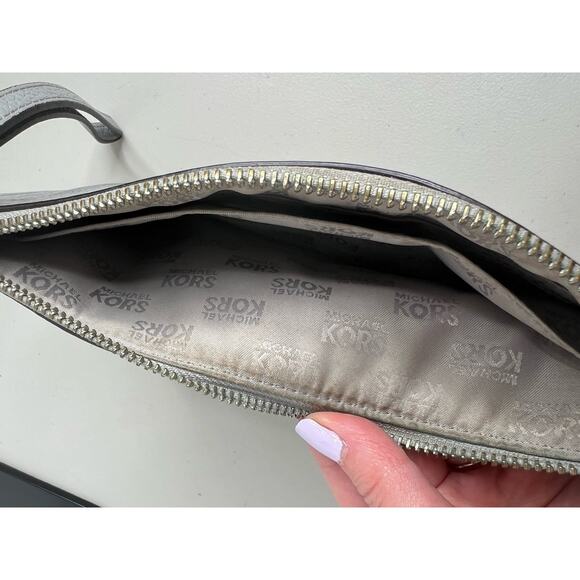 Michael Kors Gray Pebbled Leather Zip Wristlet Clutch Wallet - Picture 11 of 12